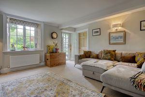 Lounge- click for photo gallery